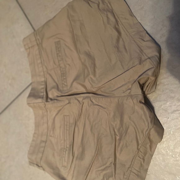 Old navy everyday short - Picture 3 of 5